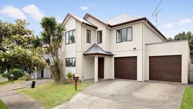  at 8 Vicente Place, Oteha, Auckland