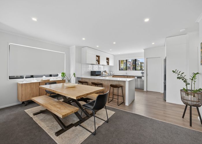  at 4/271 Ormiston Road, Flat Bush, Manukau City, Auckland