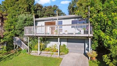 at 4B Scott Road, Stanmore Bay, Whangaparaoa