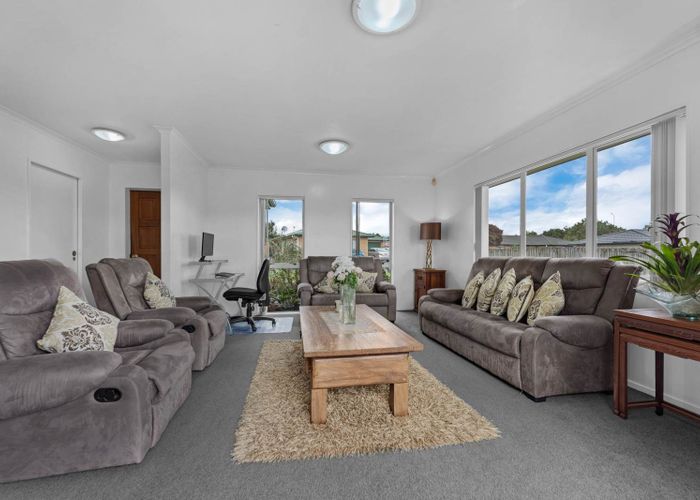  at 46 Medvale Avenue, Flat Bush, Auckland