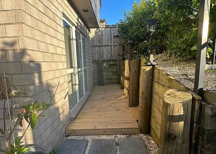  at 32 Lime Hill Rise, Flat Bush, Manukau City, Auckland