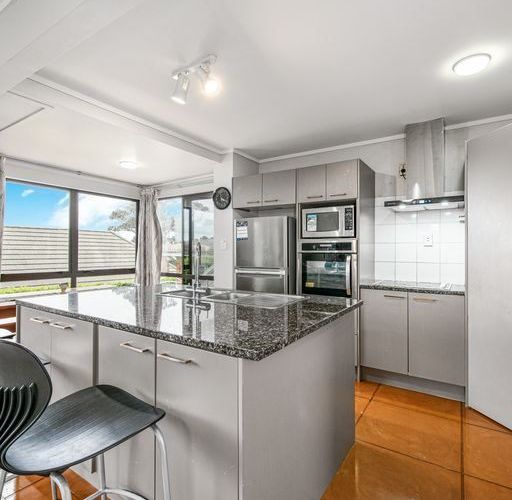  at 2/42 Colchester Avenue, Glendowie, Auckland