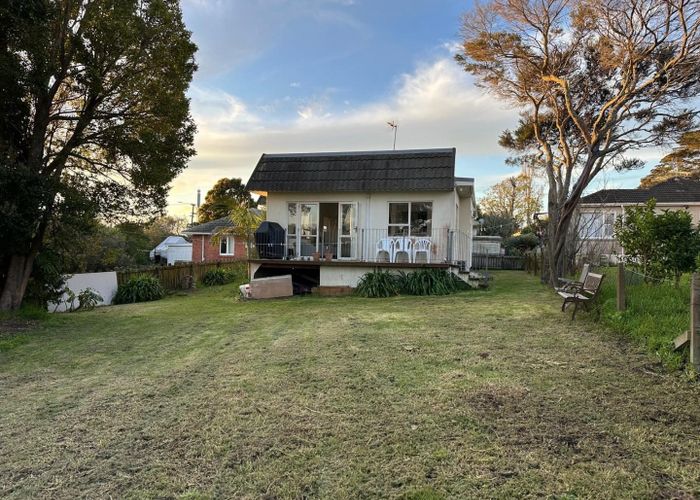  at 3A Exmouth Road, Northcote, North Shore City, Auckland