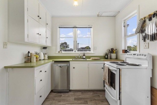  at 23 Hawke Crescent, Beachlands, Auckland