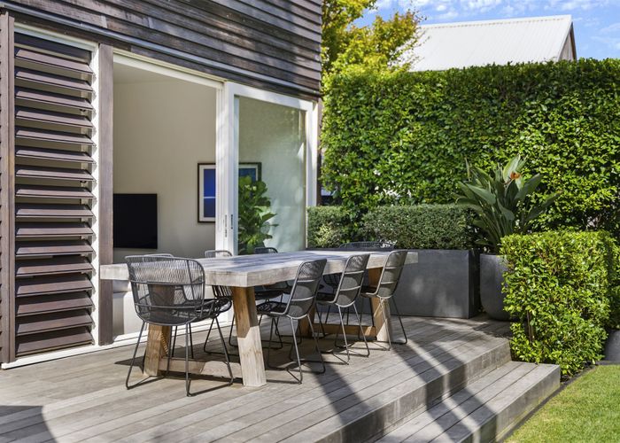  at 2/251 Jervois Road, Herne Bay, Auckland