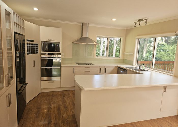  at 15 Cantua Close, Totara Heights, Manukau City, Auckland