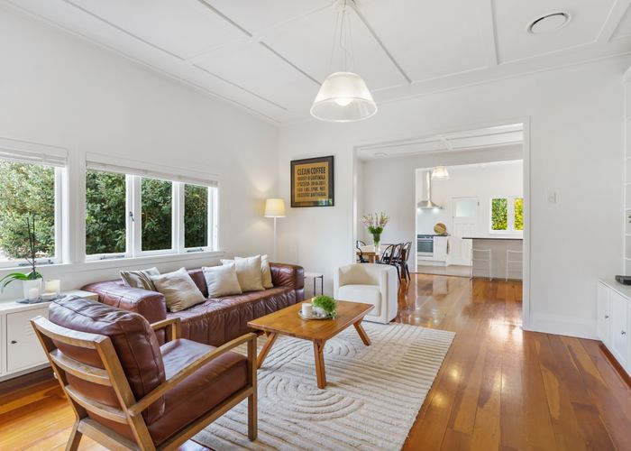  at 16 Weston Avenue, Mount Albert, Auckland