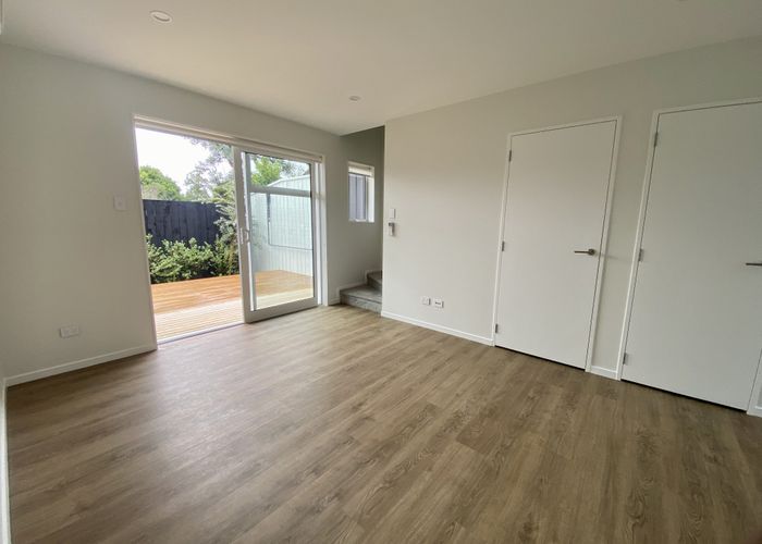  at 6/5 Preston Avenue, Henderson, Auckland