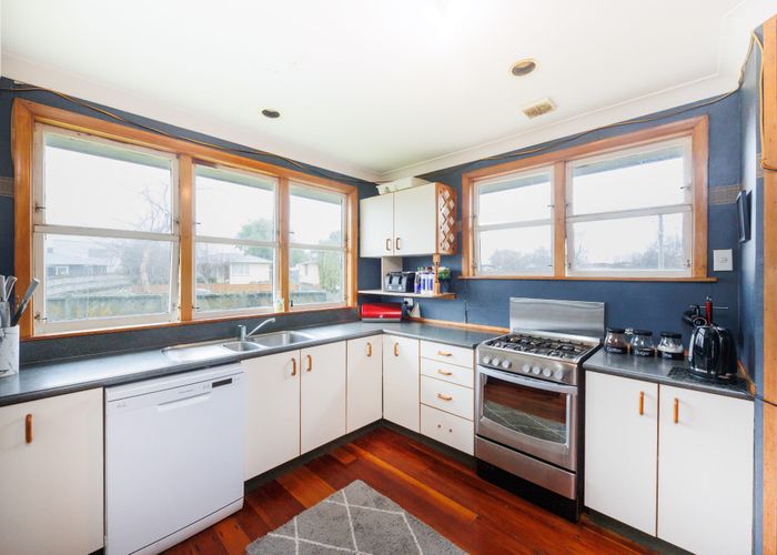  at 8 Flint Street, Milson, Palmerston North, Manawatu / Whanganui