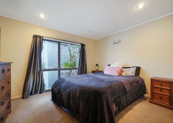  at 164 Hutchinson Ave, New Lynn, Waitakere City, Auckland