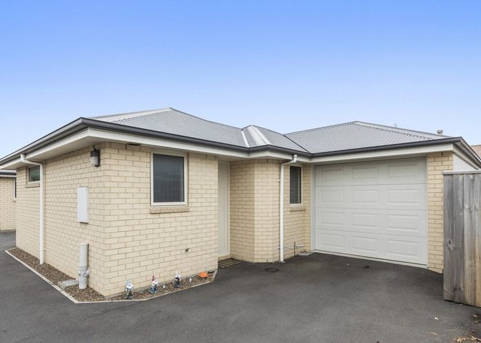  at 2/6 Nicholls Road, Halswell, Christchurch City, Canterbury