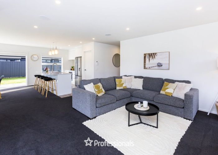  at 12 Salisbury Crescent, Wallaceville, Upper Hutt