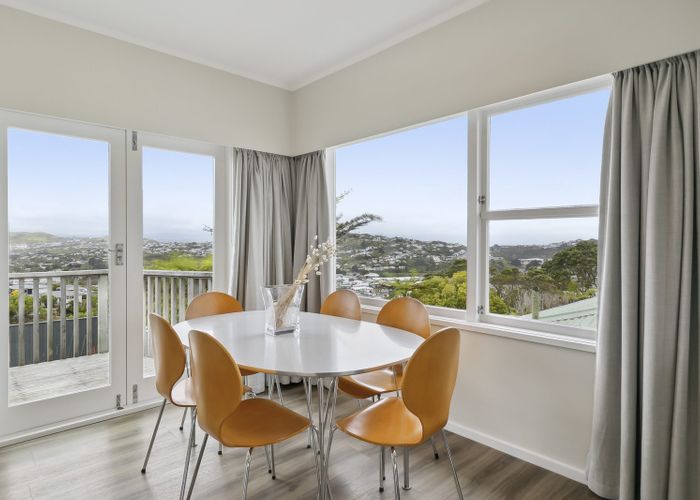 at 8 Glenamoy Crescent, Johnsonville, Wellington