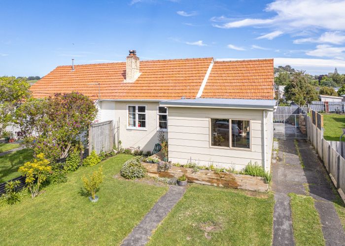  at 12 Broughton Street, Whanganui East, Whanganui