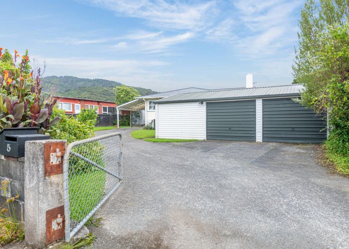  at 5 The Strand, Wainuiomata, Lower Hutt, Wellington