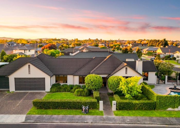  at 2 Sovereign Place, Rototuna North, Hamilton