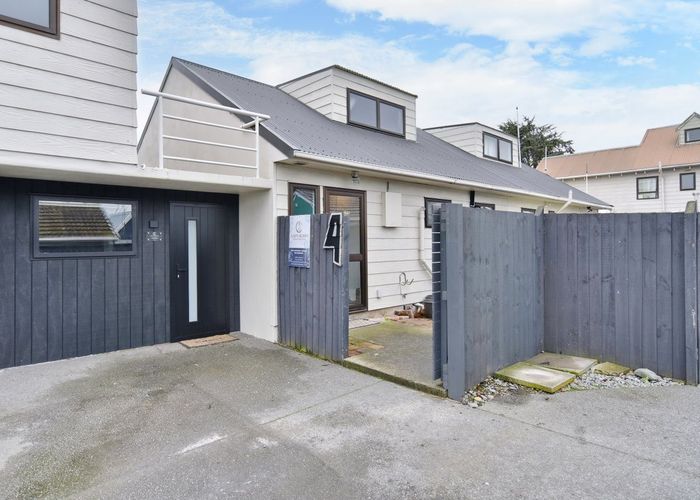  at 4/11 Burns Street, Sydenham, Christchurch