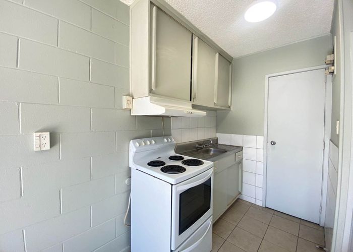  at 4/16 Bellevue Road, Mount Eden, Auckland City, Auckland