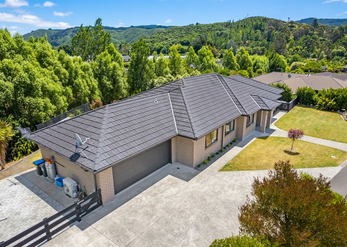  at 6 Jade Crescent, Timberlea, Upper Hutt
