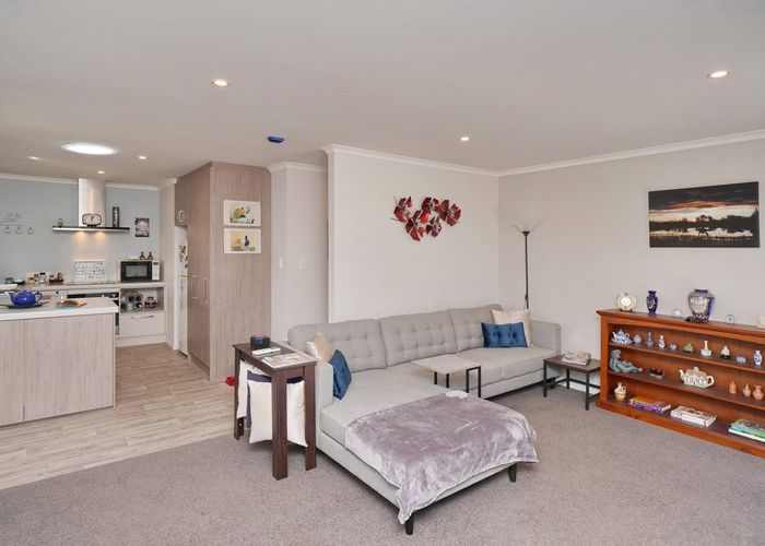  at 112A Breezes Road, Avondale, Christchurch