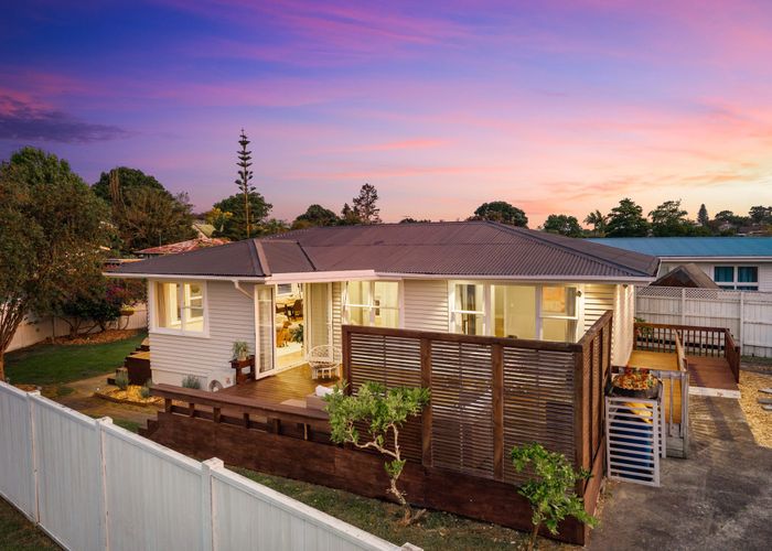  at 2 Tyne Road, Forrest Hill, North Shore City, Auckland