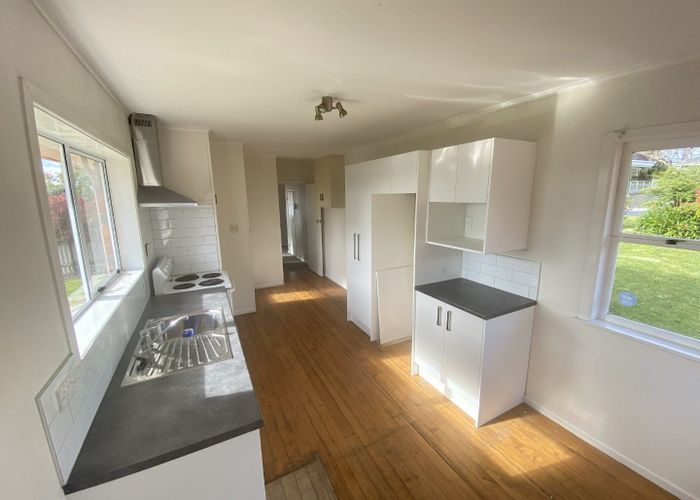  at 10 Thompson Terrace, Manurewa, Manukau City, Auckland