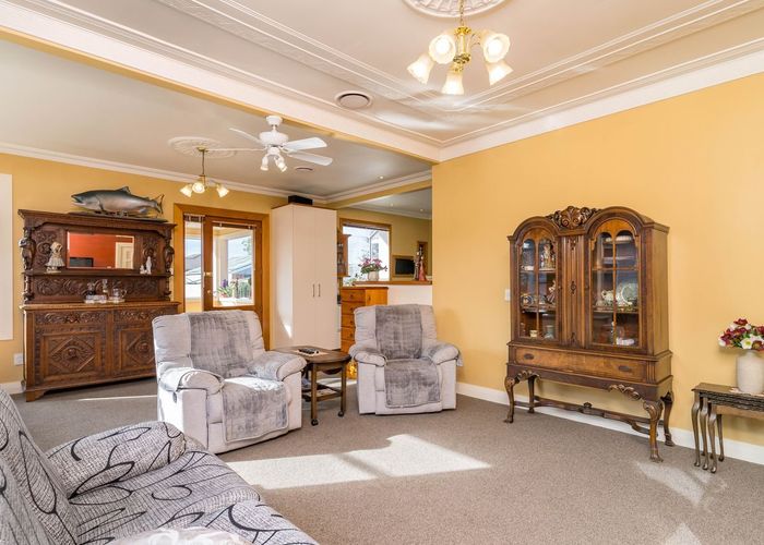  at 5 East Avenue, Saint Kilda, Dunedin