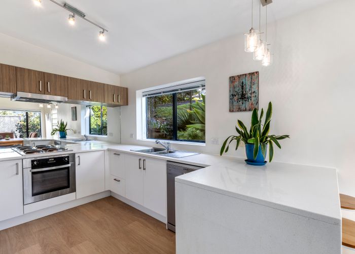 at 1/2 Deverell Place, Northcross, Auckland