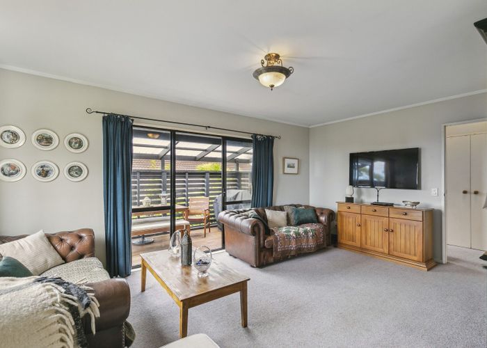  at 106B Montgomery Avenue, Karori, Wellington