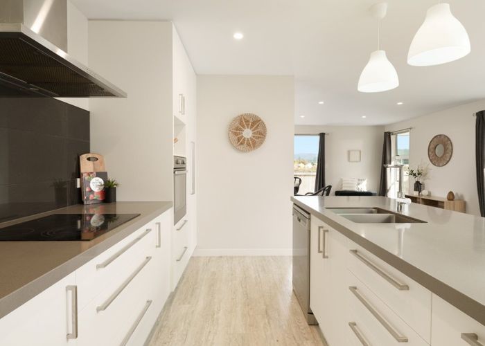  at 8 Westhill Lane, Papamoa Beach, Papamoa