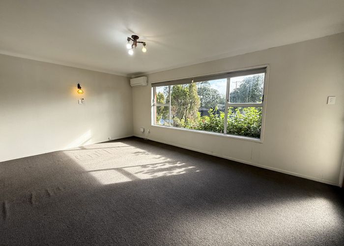  at 2/174 Blockhouse Rd, Avondale, Auckland City, Auckland