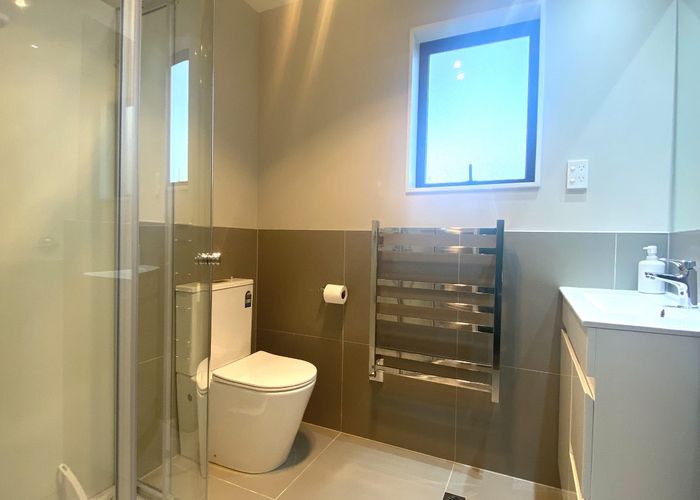 at 8/30 West Coast Road, Glen Eden, Waitakere City, Auckland