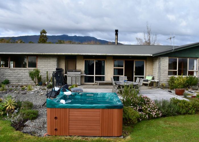  at 92 Beach Road, Fairdown, Westport