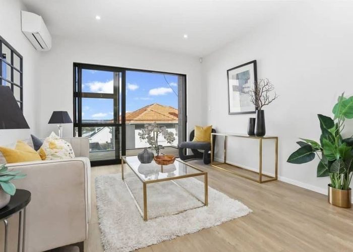  at 3/6/7/1B Egremont Street, Belmont, North Shore City, Auckland