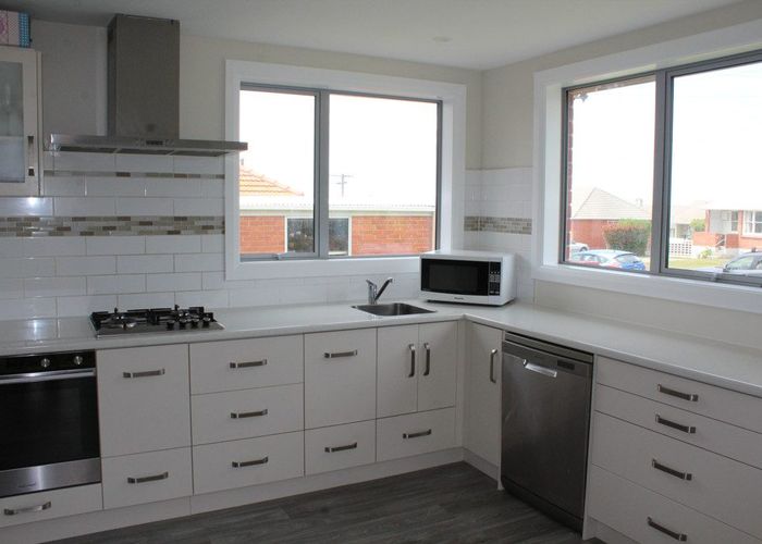  at 32 Lock Street, Saint Clair, Dunedin, Otago