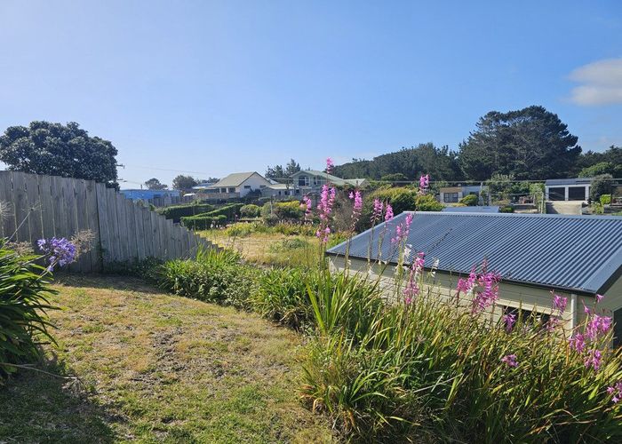  at 609 Waitarere Beach Road, Waitarere Beach, Horowhenua, Manawatu / Whanganui