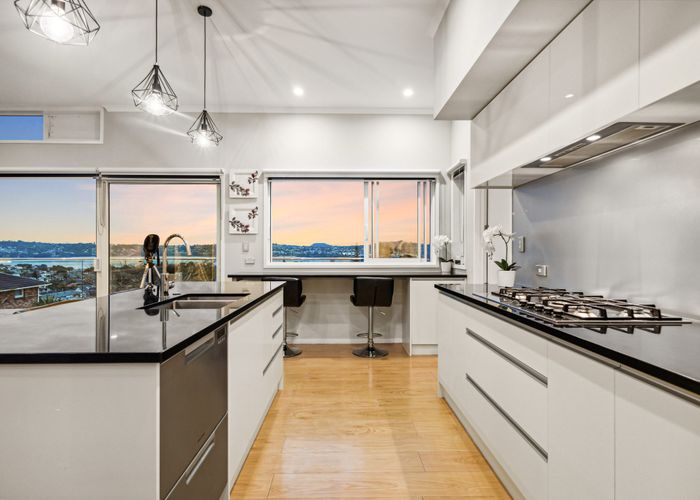  at 57 Taylor Road, Mangere Bridge, Manukau City, Auckland