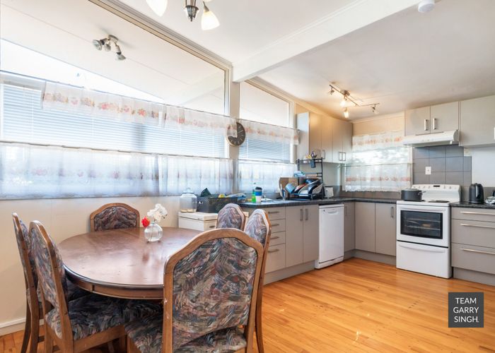  at 20 Swallow Drive, Manurewa, Manukau City, Auckland