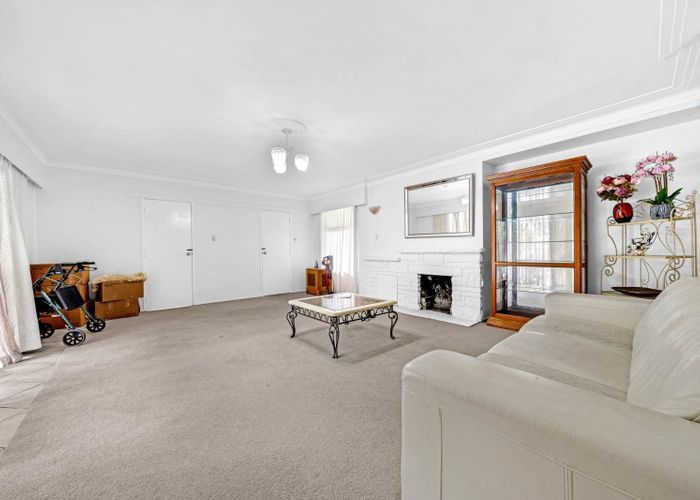  at 32 Alexander Avenue, Papatoetoe, Manukau City, Auckland