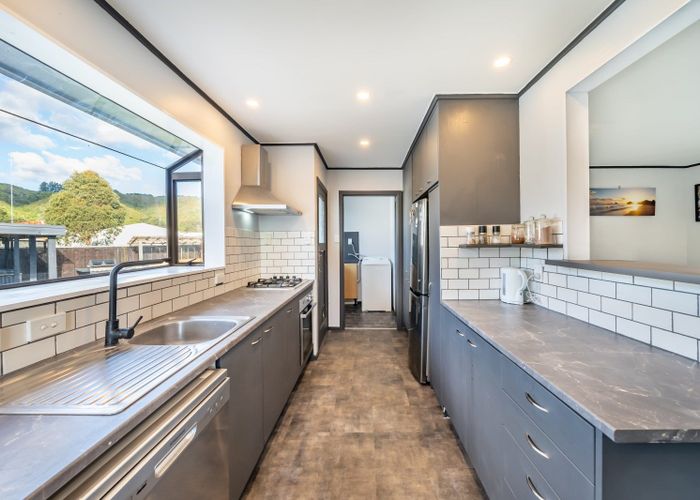  at 27 Mountbatten Grove, Clouston Park, Upper Hutt