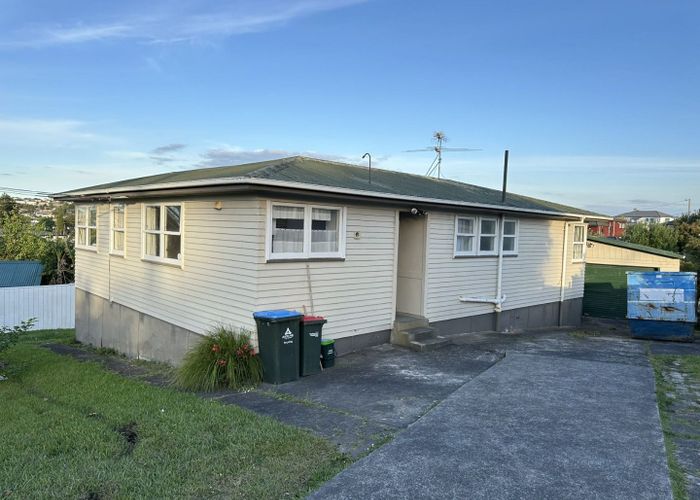  at 82 Boundary Road, Blockhouse Bay, Auckland