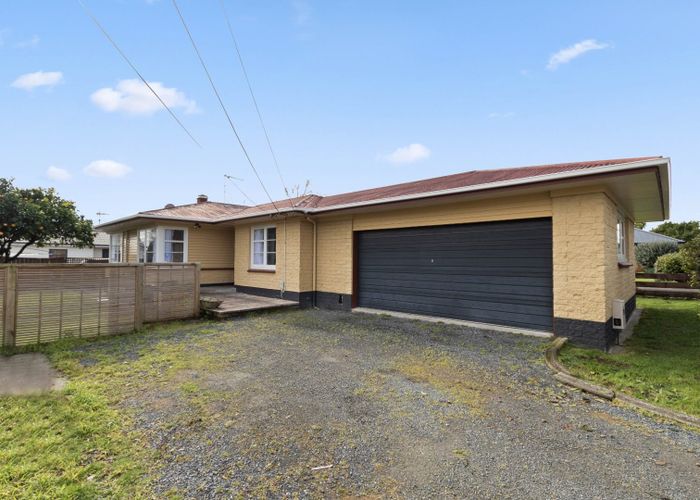  at 3 Saint Pauls Road, Chartwell, Hamilton
