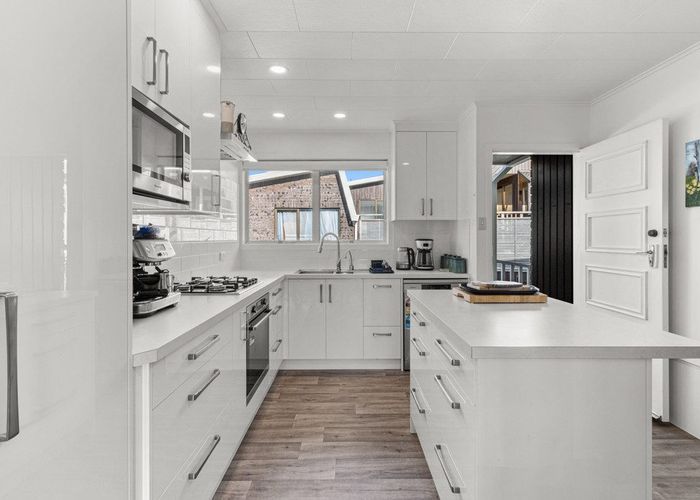  at 6 Julian Place, Westown, New Plymouth, Taranaki