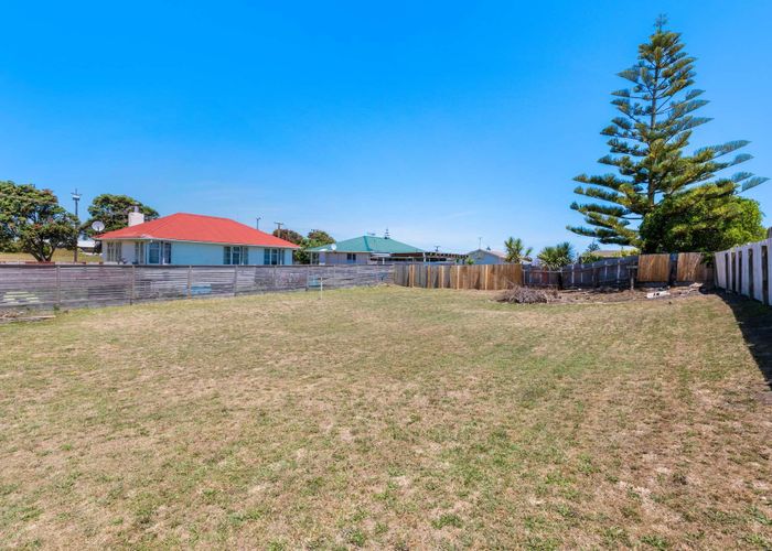For sale 9 Laird Street, Castlecliff, Whanganui, Manawatu / Whanganui