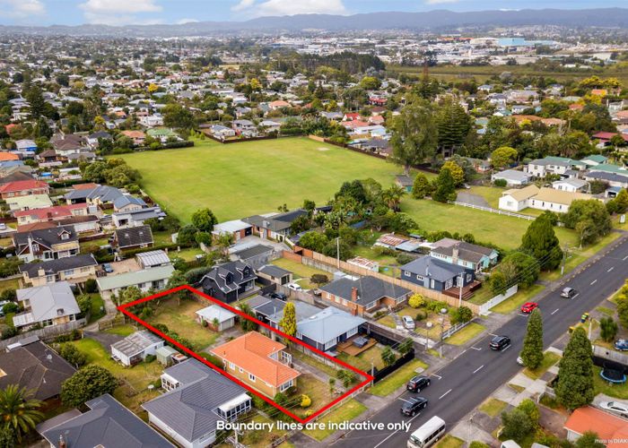 at 14 Taikata Road, Te Atatu Peninsula, Auckland
