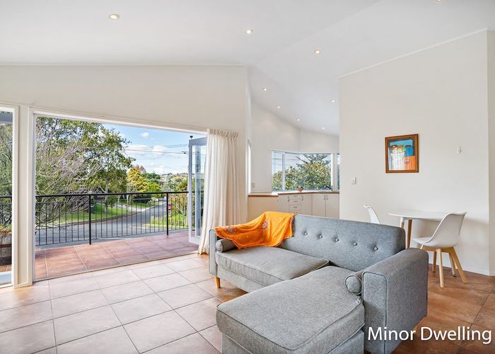  at 42 Glenfern Road, Mellons Bay, Auckland