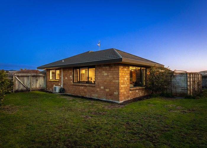  at 33 Consort Close, Paraparaumu Beach, Kapiti Coast, Wellington
