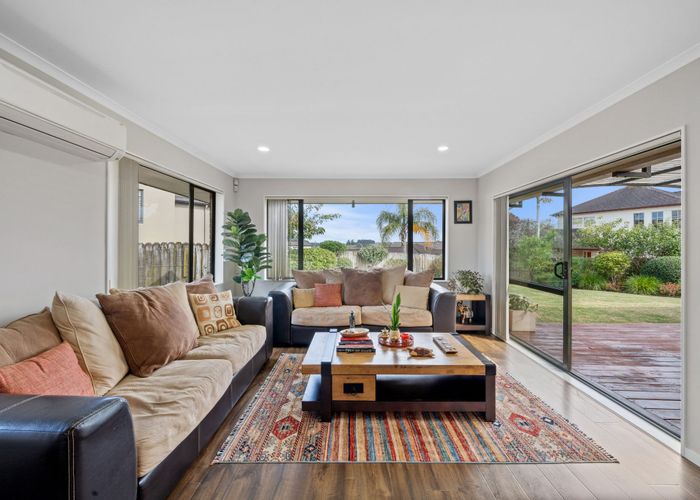  at 274 Hill Road, The Gardens, Manukau City, Auckland