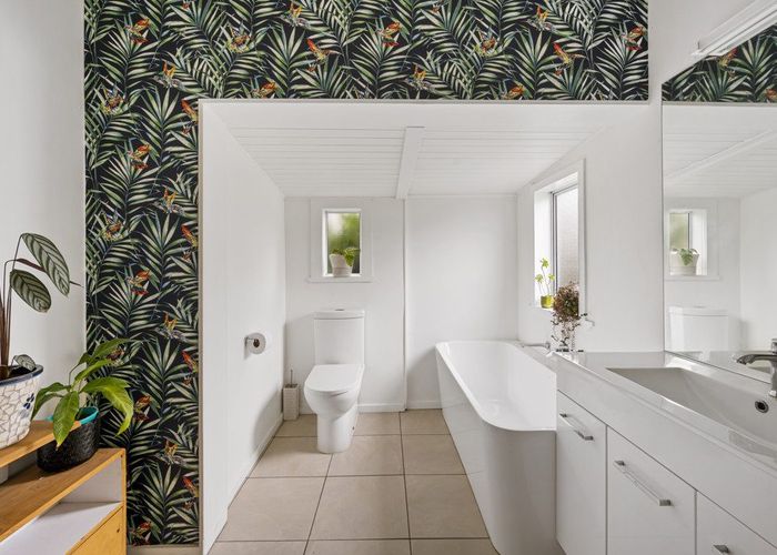  at 412a Gloucester Street, Taradale, Napier, Hawke's Bay