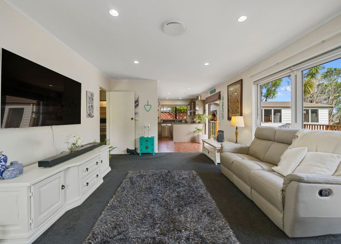  at 2 Tedder Way, Karori, Wellington